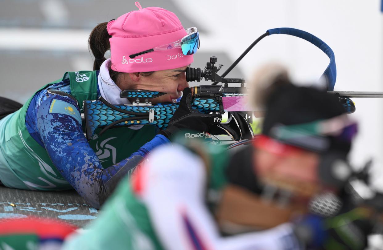 哈萨克斯坦运动员在射击比赛中获奖 哈萨克斯坦运动员在射击比赛中获奖