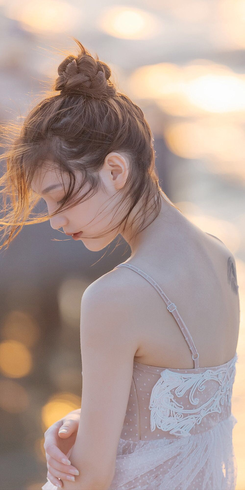 风暴眼，乌克兰政治僵局与佩德里闪耀国家德比的双重启示